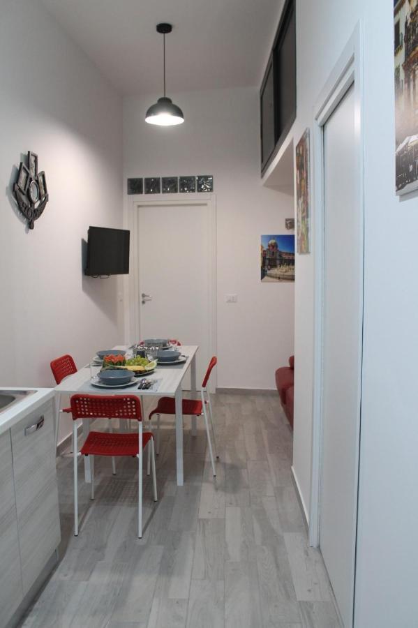 Rigoletto Home,centrocitta Сasa de vacaciones Palermo